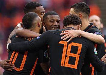 فيديو العلامة الكاملة فينالدوم يقود هولندا لاكتساح مقدونيا بثلاثية في يورو 2020