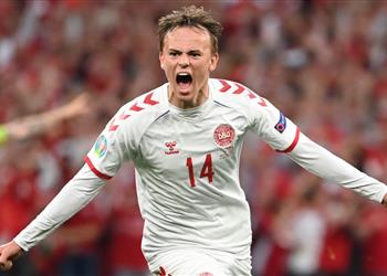 مهاجم الدنمارك تأهلنا إلى ثمن نهائي يورو 2020 أمر جنوني
