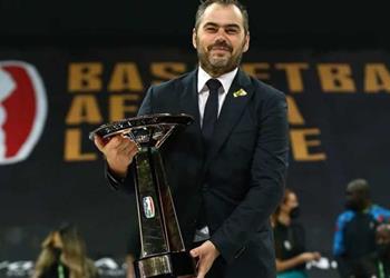 خاص الأهلي يفاوض مدرب سلة الزمالك