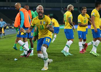 فيديو البرازيل تحقق فوز ا قاتل ا ومثير ا للجدل على كولومبيا في كوبا أمريكا