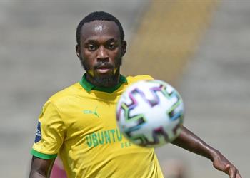 مهاجم صن داونز السابق ينصح شالوليلي بعدم الرحيل لـ الأهلي لا يوجد أفضل منا في إفريقيا