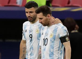 تقارير أجويرو يلعب دور ا في إقناع ميسي بالبقاء وتجديد عقده مع برشلونة