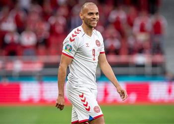 برايثوايت بعد تأهل الدنمارك لربع نهائي أمم أوروبا عانينا أمام ويلز وسنواصل القتال