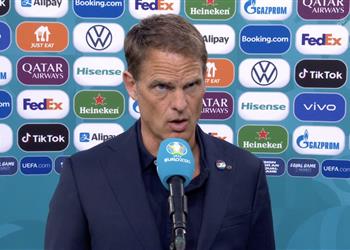 مدرب هولندا كنا أفضل من التشيك حتى لحظة طرد دي ليخت