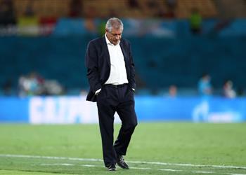 سانتوس بعد توديع يورو لاعبو البرتغال يبكون وسنتطلع الآن للفوز بكأس العالم