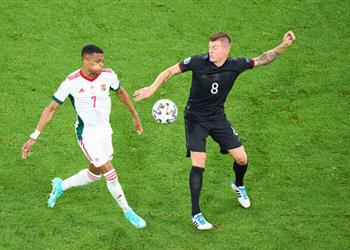 بيلد كروس يقرر الاعتزال دولي ا بعد خروج ألمانيا من يورو 2020