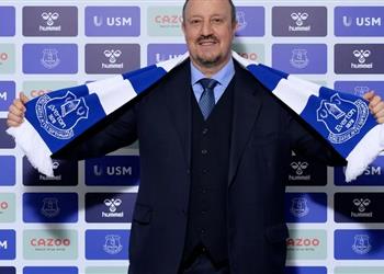 أصبح عدو ا لـ ليفربول رسمي ا رفائيل بينيتيز مدرب ا جديد ا لـ إيفرتون