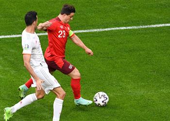 شاكيري فخور بما قدمته سويسرا رغم توديع يورو وتوترت خلال ركلات الترجيح