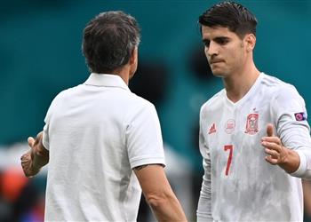 إنريكي مدافع ا عن موراتا لو أهدر فرص مورينو أمام سويسرا لطعنه الناس