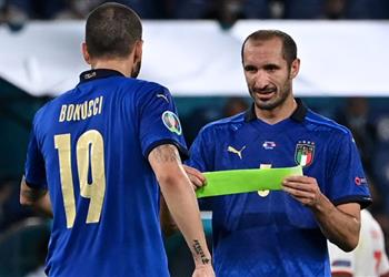 بعد تألقهما أمام بلجيكا شفاينشتايجر كيليني وبونوتشي أفضل مدافعين في العالم