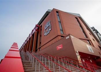 رسمي ا ليفربول ي علن بيع حارس مرماه إلى كوبنهاجن