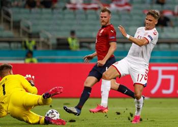 حارس التشيك عقب الخروج من يورو سنغادر ورؤوسنا مرفوعة رغم عدم إيمان أحد بنا