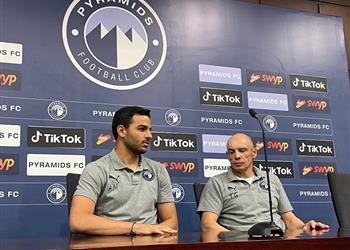 تاكيس بيراميدز أفضل فريق دربته في مسيرتي ويشيد بـ شريف إكرامي