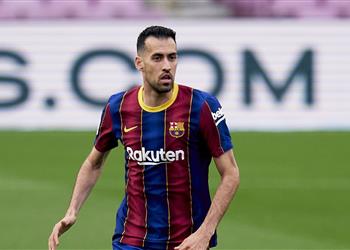 بوسكيتس يدافع عن تشافي ويوضح حقيقة اقترابه من الدوري الأمريكي