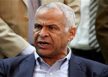 فرج عامر أحمد سامي لن يرحل عن سموحة وطالبت الأهلي بـ5 ملايين جنيه مقابل عمر عزب