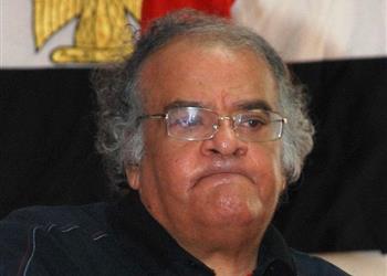 ممدوح عباس منتقد ا تأجيل مباراة الزمالك وغزل المحلة أرجو ألا تكتفي اللجنة الحالية بالابتسامات غير المفهومة