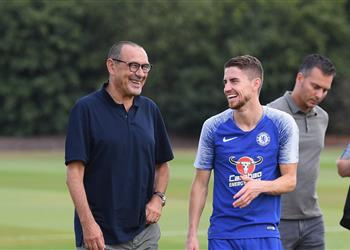 ساري جورجينيو يستحق الفوز بالكرة الذهبية