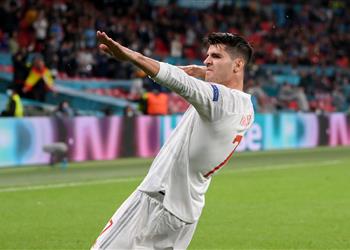 زوجة موراتا تنشر تهديدات من جماهير إيطاليا بعد هدفه في نصف نهائي يورو 2020