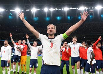 برباتوف أتوقع فوز إنجلترا على إيطاليا بهدف في الوقت الأصلي وأنتظر تتويجهم باللقب