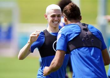 فودين على لاعبي إنجلترا الالتزام بوعدهم لي حال الفوز بـ يورو 2020