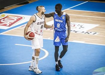 أوغندا والرأس الأخضر يطيحان بالمغرب ويلحقان بـ مصر في بطولة إفريقيا للسلة