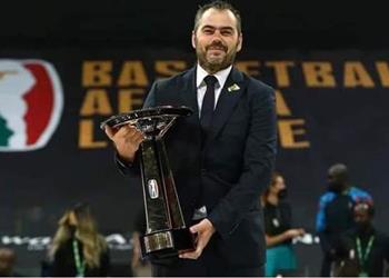 الزمالك يعلن كواليس رحيل أوجستي مدرب السلة وارد أن يكون الأهلي فاوضه