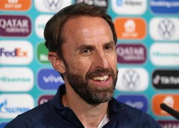 ساوثجيت يرد على رسالة ملكة إنجلترا ويؤكد نهائي يورو مباراة عادية