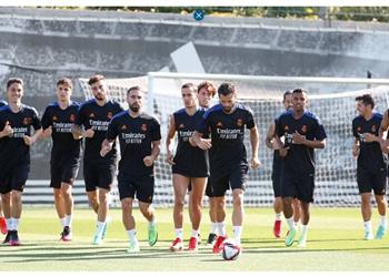 ثنائي ريال مدريد يغيبان عن التدريبات قبل مباراة فوينلابرادا الودية