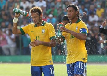 رونالدينيو نيمار وريثي ومبابي يستحق الكرة الذهبية