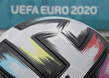 يويفا يدرس زيادة منتخبات يورو إلى 32 فريق ا