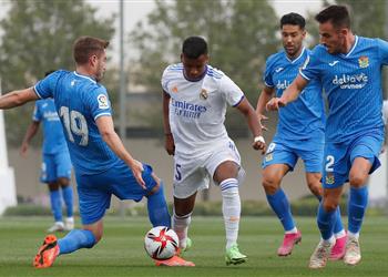 ريال مدريد ينتصر في أولى ودياته بثلاثية على فوينلابرادا