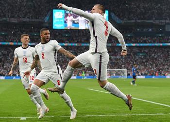 بعد هدفه أمام إيطاليا لوك شاو يصنع التاريخ في نهائي يورو 2020