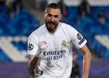 بنزيما يوافق على تجديد عقده مع ريال مدريد