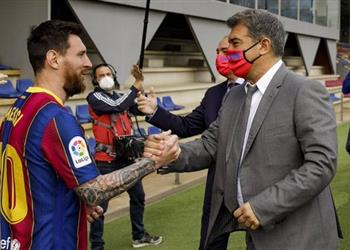لابورتا يعلن آخر تطورات محادثات تجديد عقد ميسي مع برشلونة