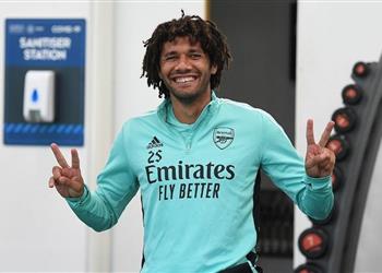 صور بمشاركة محمد النني آرسنال يبدأ الاستعداد للموسم الجديد