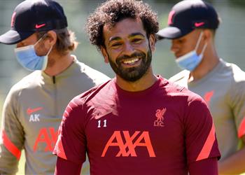 تقارير تكشف آخر تطورات تجديد عقد محمد صلاح مع ليفربول