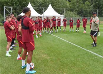 فان دايك وجوميز وأرنولد كلوب يوضح تطورات تعافي ثلاثي ليفربول من الإصابة