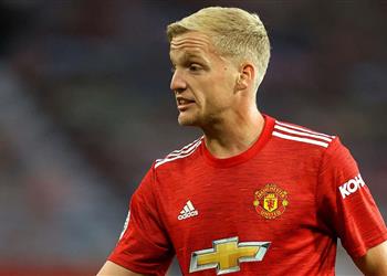 ريال مدريد يقدم عرض ا لضم فان دي بيك من مانشستر يونايتد