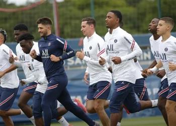 لتدعيم مركز الظهير الأيسر جالطة سراي يدخل في مفاوضات مع باريس سان جيرمان لضمه لاعبه