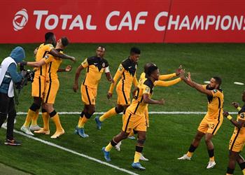 لاعب كايزر تشيفز قبل مواجهة الأهلي وعدت والدتي بالعودة مع الكأس إلى جنوب إفريقيا