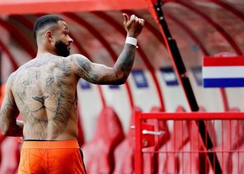 راديو كتالونيا يحدد موعد تقديم ممفيس ديباي لاعب ا رسمي ا لـ برشلونة