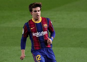 برشلونة يستجيب لقرار كومان بشأن ريكي بويج