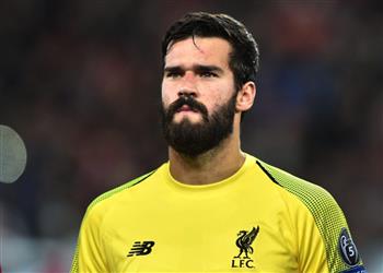 سكاي ليفربول يقترب من تجديد عقد أليسون حتى 2026