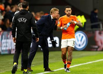 كومان يوضح سبب رغبته في ضم ديباي ويعلق على صفقات برشلونة الجديدة