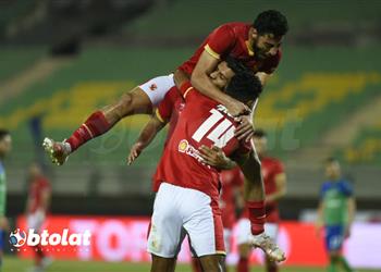 محمد شريف يشيد بـ ثنائي الزمالك ومحمد صلاح ويؤكد حذروني من ارتداء رقم الخطيب مع الأهلي