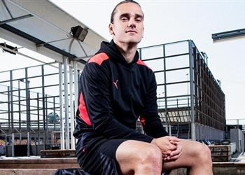 تقارير برشلونة يرد على أنباء رحيل جريزمان إلى يوفنتوس في صفقة تبادلية