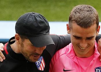 سيميوني يلمح لإمكانية عودة جريزمان ورحيل ساؤول إلى برشلونة