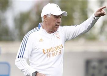 هدف أنشيلوتي ميلان يقدم عرض ا جديد ا لضم ظهير مانشستر يونايتد