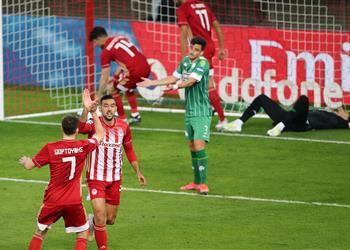 تشكيل أولمبياكوس ضد نيفتشي في تصفيات دوري أبطال أوروبا أحمد كوكا يقود الهجوم