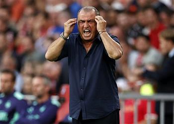 فاتح تريم يوضح سبب مشاركة مصطفى محمد كبديل في مباراة جالطة سراي وأيندهوفن